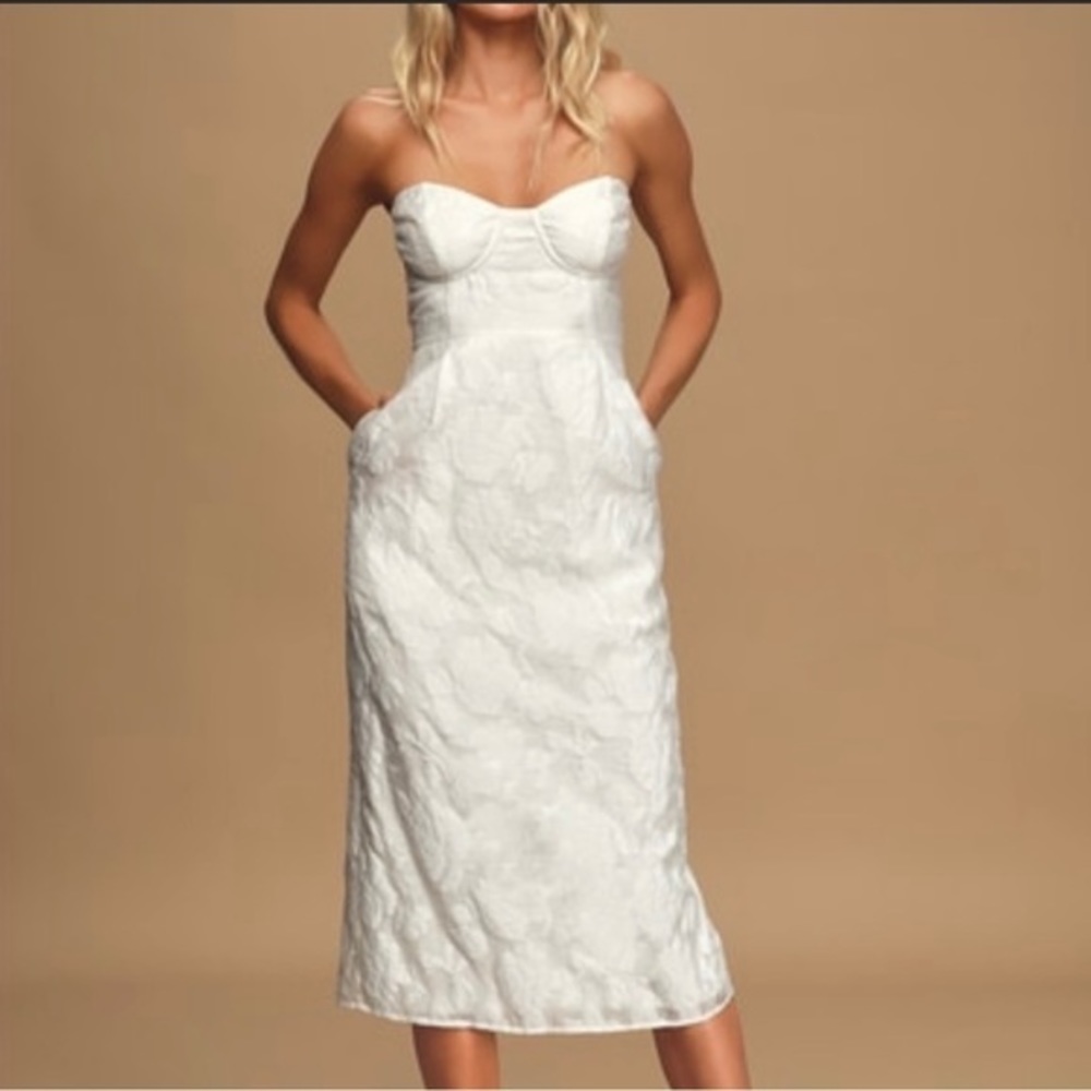 Lulus From this Day White Floral Jacquard Strapless Midi Dress size Small NWT‎